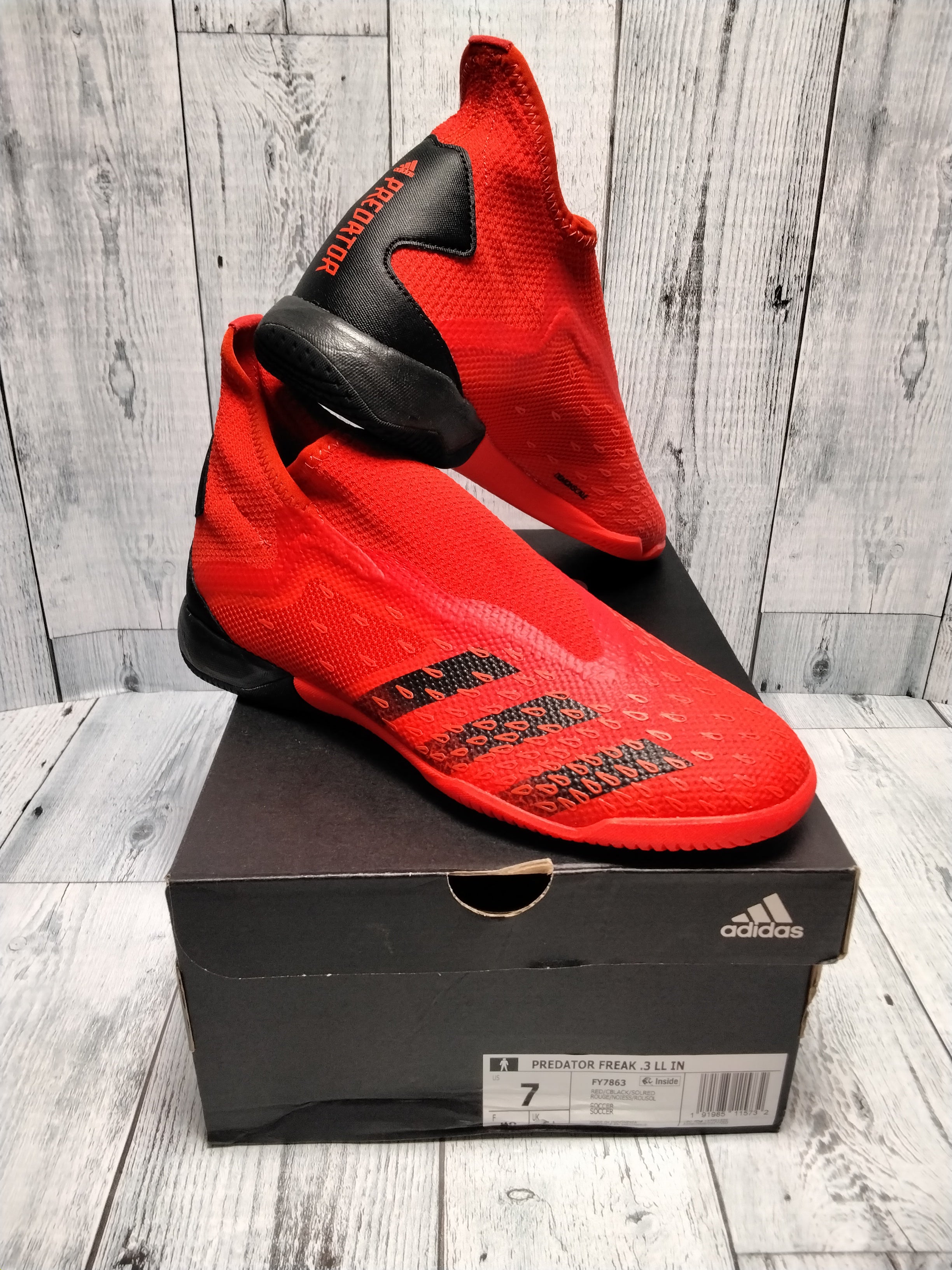 adidas Predator Freak .3 Laceless Indoor Soccer Shoe Mens Sz 7 *NEW* (7857316790510)